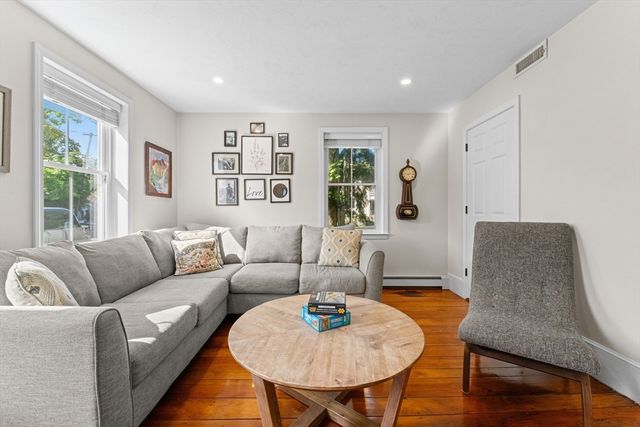73 Pleasant St 73, Milton, MA 02186