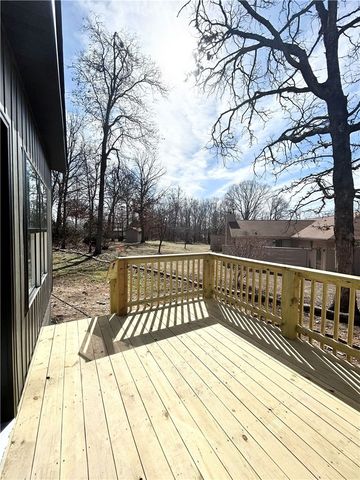 17 Islay Drive, Bella Vista, AR 72715