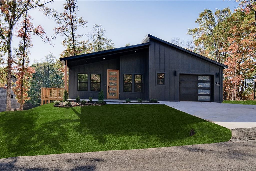 17 Islay Drive, Bella Vista, AR 72715