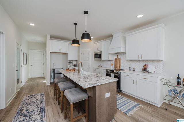 1001 GRAND RIVER BOULEVARD W, Leeds, AL 35094