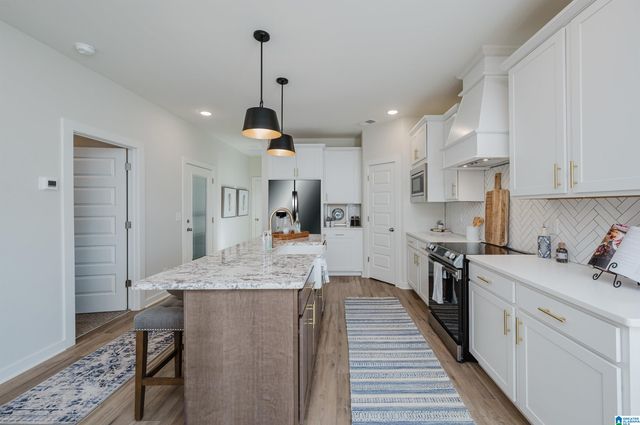 1001 GRAND RIVER BOULEVARD W, Leeds, AL 35094