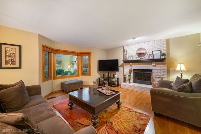 620 Canyon Lane, Elgin, IL 60123