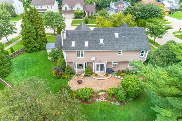 620 Canyon Lane, Elgin, IL 60123