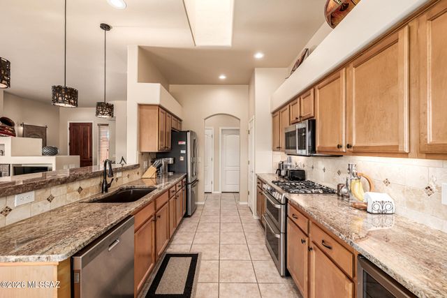 13214 N Pier Mountain Road, Marana, AZ 85658