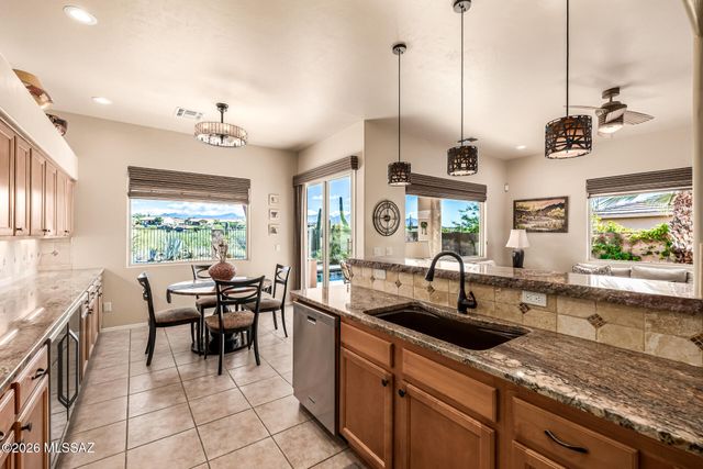 13214 N Pier Mountain Road, Marana, AZ 85658