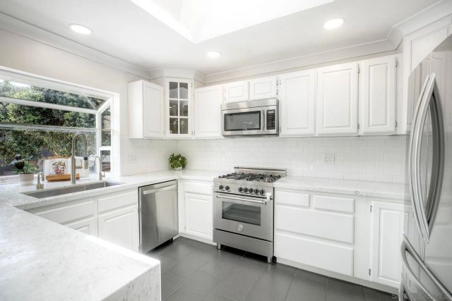 7055 Whipple, San Diego, CA 92122