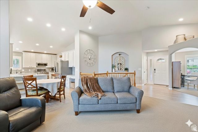 140 W HILL HAVEN DR, Perry, UT 84302