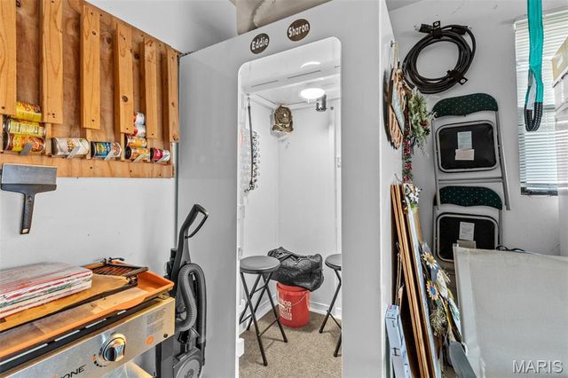 102 Laura Street, Farmington, MO 63640