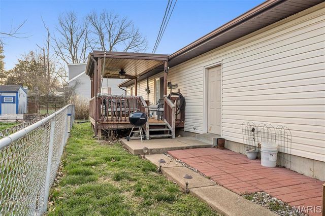 102 Laura Street, Farmington, MO 63640