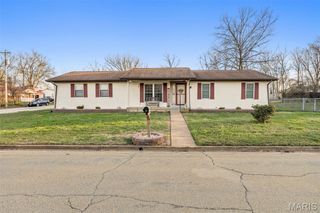 102 Laura Street, Farmington, MO 63640