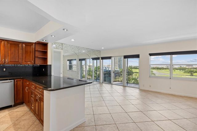 200 Diplomat Pkwy 825, Hallandale Beach, FL 33009