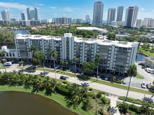 200 Diplomat Pkwy 825, Hallandale Beach, FL 33009