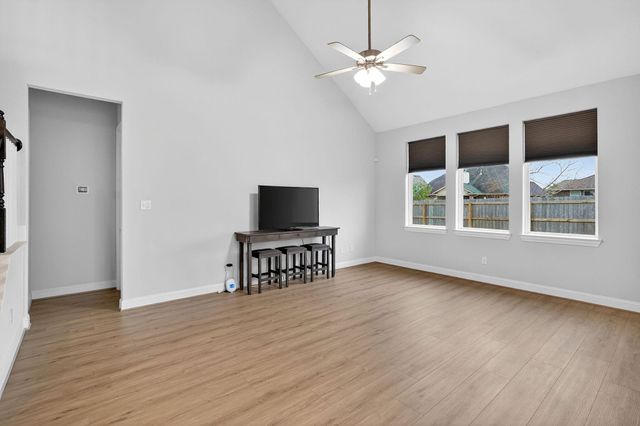 2525 Bramber Drive, College Station, TX 77845