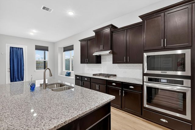 2525 Bramber Drive, College Station, TX 77845