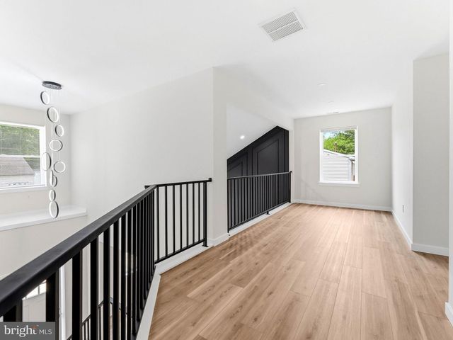 372 MARION AVE, Westville, NJ 08093