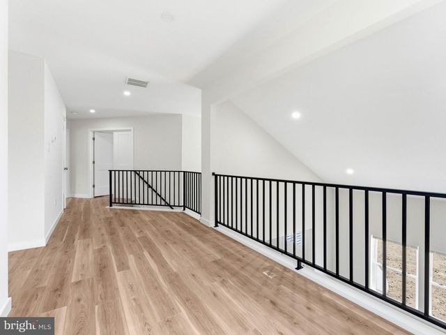 372 MARION AVE, Westville, NJ 08093