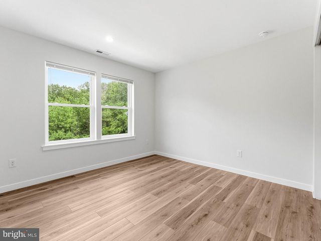 372 MARION AVE, Westville, NJ 08093