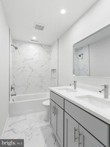 372 MARION AVE, Westville, NJ 08093