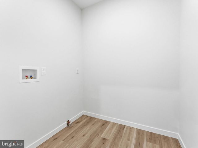 372 MARION AVE, Westville, NJ 08093