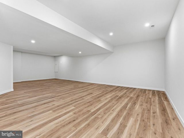 372 MARION AVE, Westville, NJ 08093