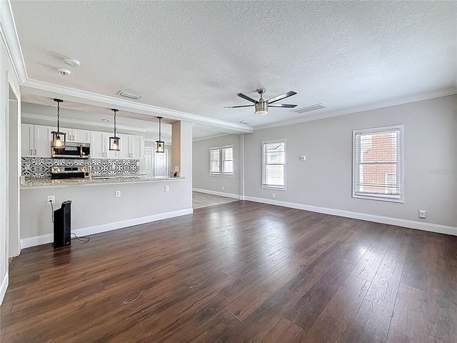 705 N PENNSYLVANIA AVENUE, Plant City, FL 33563