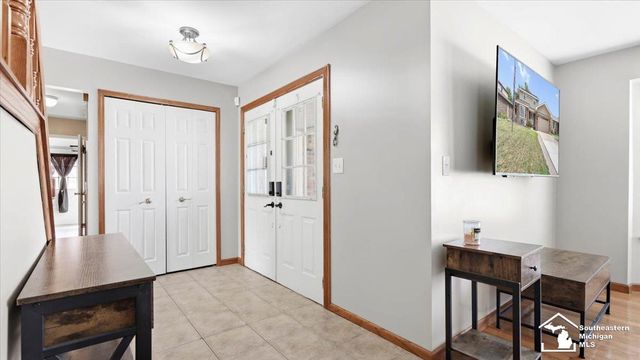 19511 Wherle Drive, Brownstown Twp, MI 48193