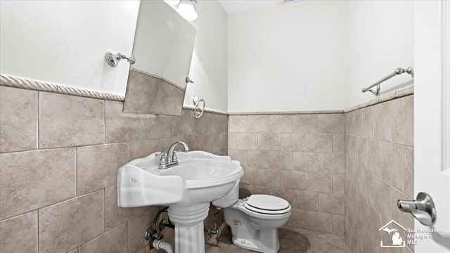 19511 Wherle Drive, Brownstown Twp, MI 48193