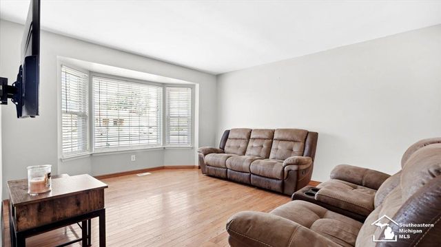 19511 Wherle Drive, Brownstown Twp, MI 48193