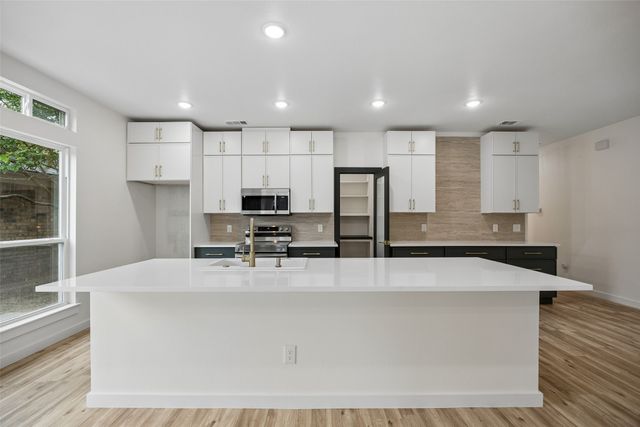 1427 Smokehouse Street, Mesquite, TX 75149