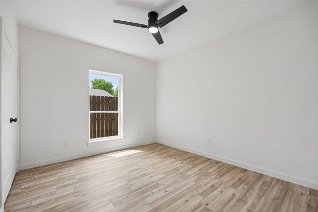 1427 Smokehouse Street, Mesquite, TX 75149