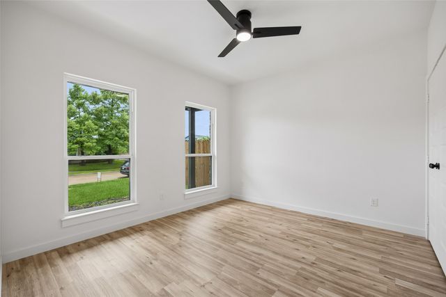 1427 Smokehouse Street, Mesquite, TX 75149