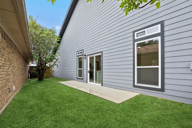 1427 Smokehouse Street, Mesquite, TX 75149