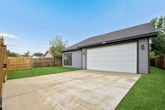 1427 Smokehouse Street, Mesquite, TX 75149