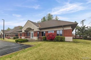 16 Bronze Pointe Boulevard, Swansea, IL 62226