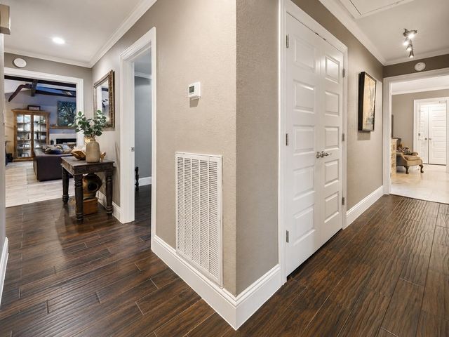5 Tree Frog Drive, Houston, TX 77074