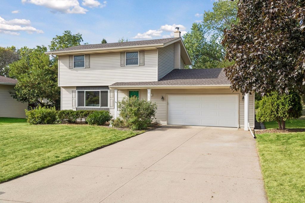 2525 Blomquist Avenue, White Bear Lake, MN 55110 — photo 3