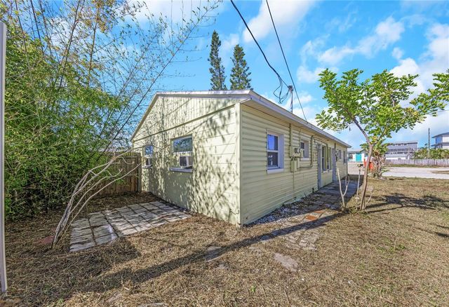 197 148TH AVENUE E, Madeira Beach, FL 33708