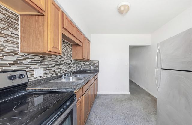 197 148TH AVENUE E, Madeira Beach, FL 33708