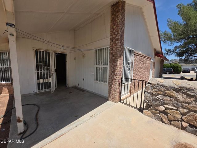 11888 VERE LEASURE Drive, El Paso, TX 79936