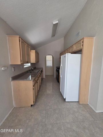 11888 VERE LEASURE Drive, El Paso, TX 79936