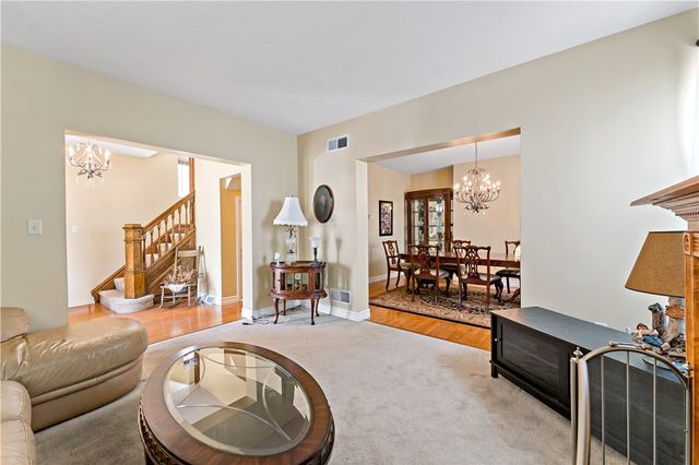 628 Library Ave, Carnegie, PA 15106