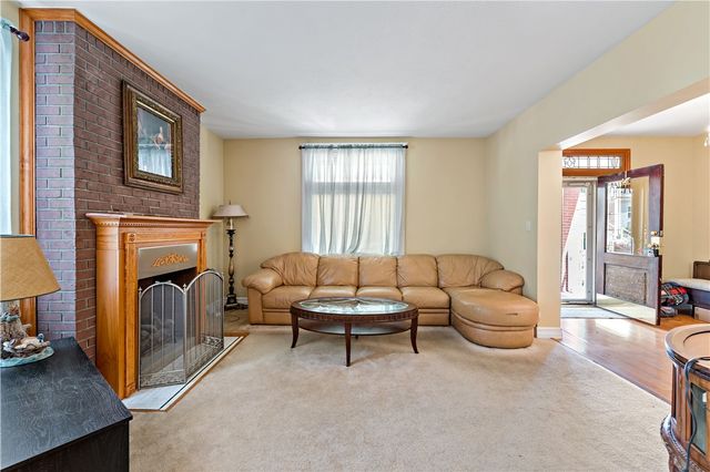 628 Library Ave, Carnegie, PA 15106