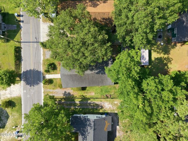 105 Montgomery Avenue, Wilmington, NC 28405
