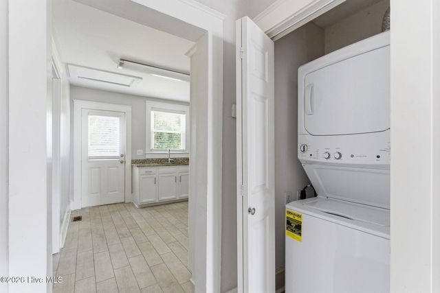 105 Montgomery Avenue, Wilmington, NC 28405