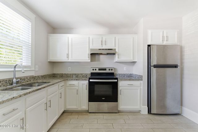 105 Montgomery Avenue, Wilmington, NC 28405