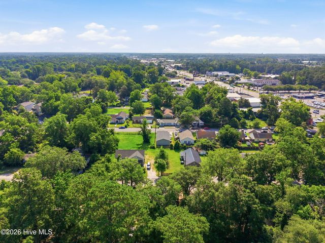 105 Montgomery Avenue, Wilmington, NC 28405