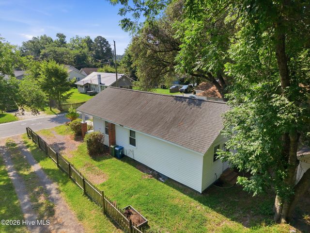 105 Montgomery Avenue, Wilmington, NC 28405