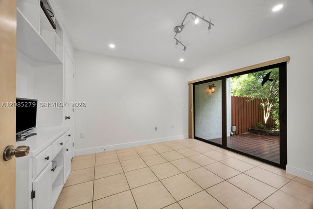 8808 SW 150th Place Cir, Miami, FL 33196