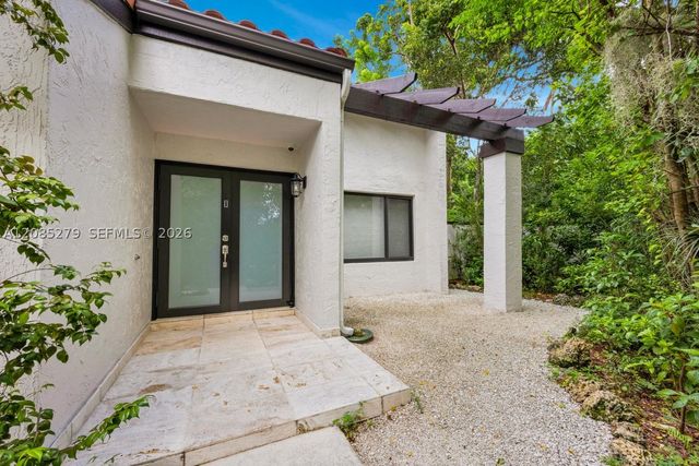 8808 SW 150th Place Cir, Miami, FL 33196