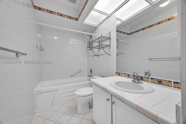 8808 SW 150th Place Cir, Miami, FL 33196